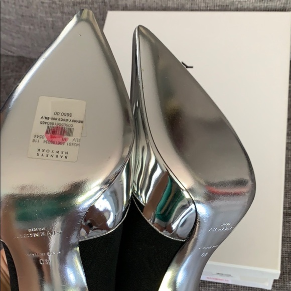 Givenchy Metallic Show Pumps, Size 40 - Picture 5 of 7